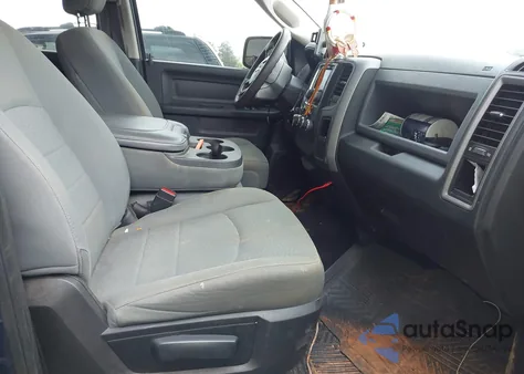 2016 Ram 1500 Express z USA, uszkodzony, nr VIN 1C6RR6KG4GS405035